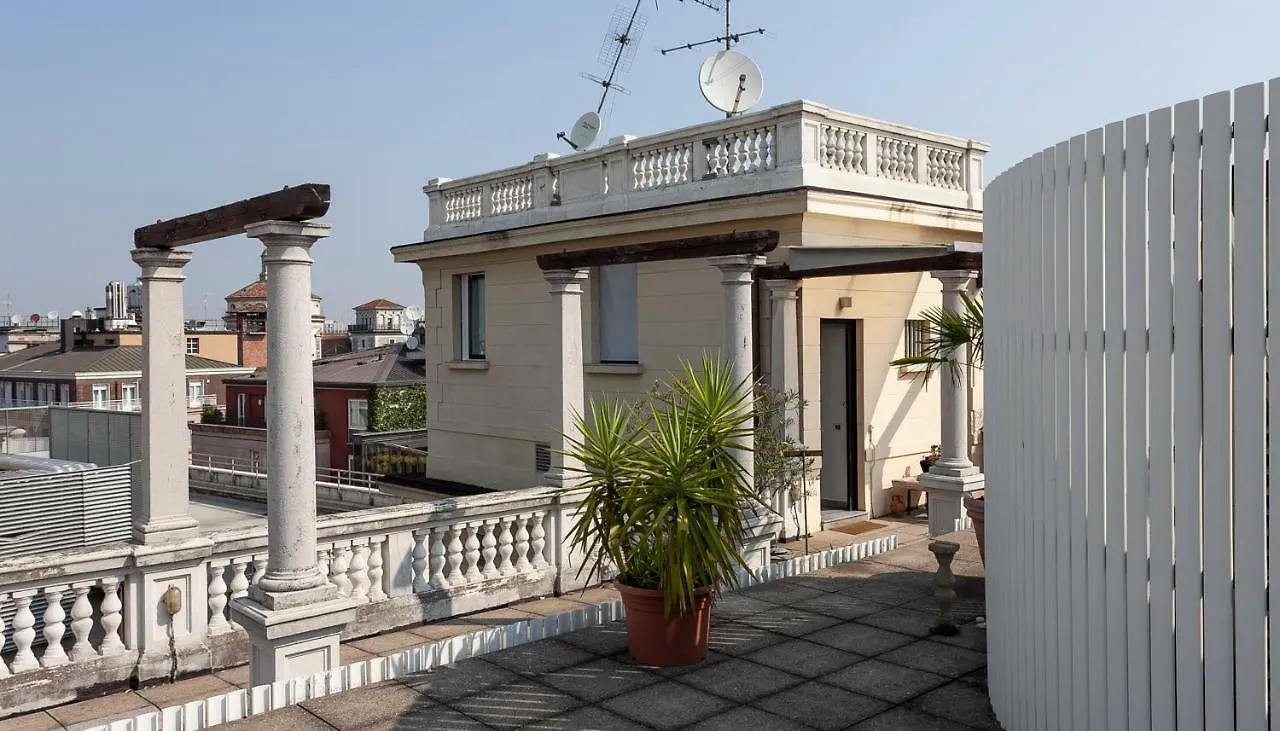 Italianway-Santa Radegonda Apartment Milan