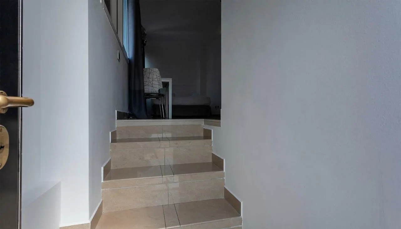 Italianway-Santa Radegonda Apartment Milan