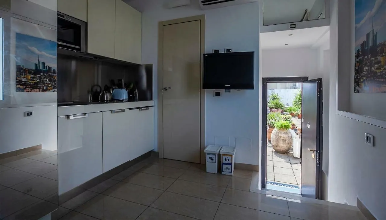 Italianway-Santa Radegonda Apartment Milan